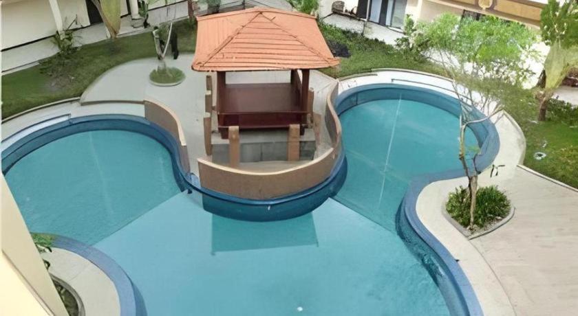 Yusro Hotel Restaurant & Convention Jombang Екстер'єр фото